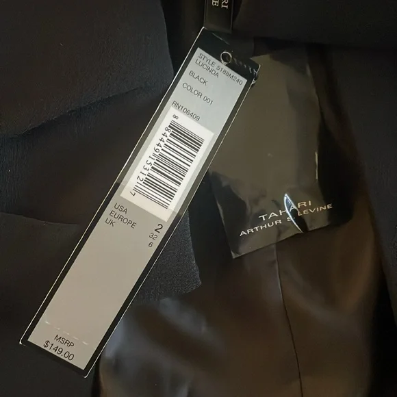 Tahari Women’s size 2 black jacket - Picture 5 of 7